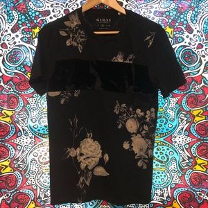 “Floral” Guess T-Shirt